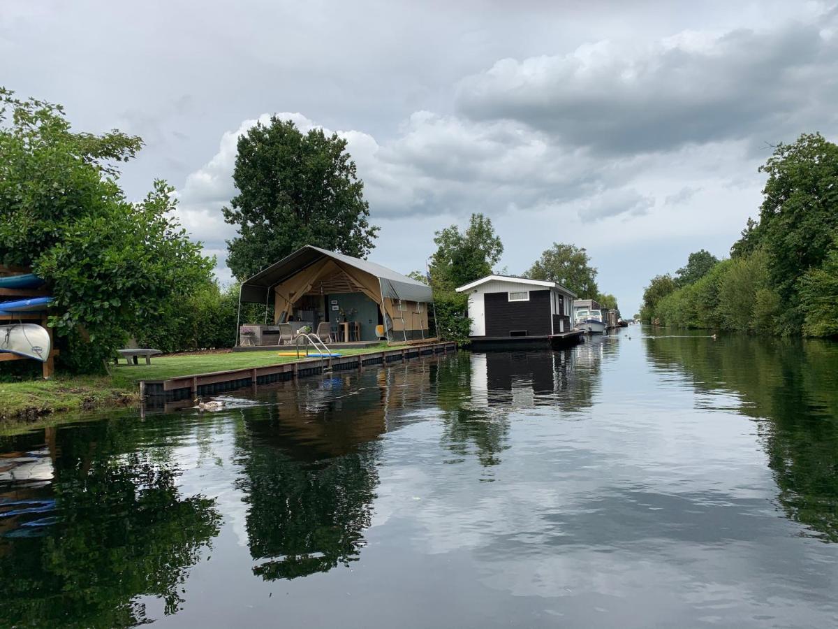 Glamping Aan De Plas Vinkeveen Exterior photo